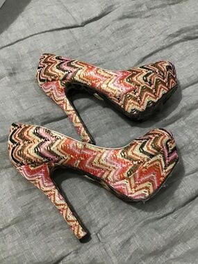 Gorgeous Sequin Pumps by Betsy Johnson